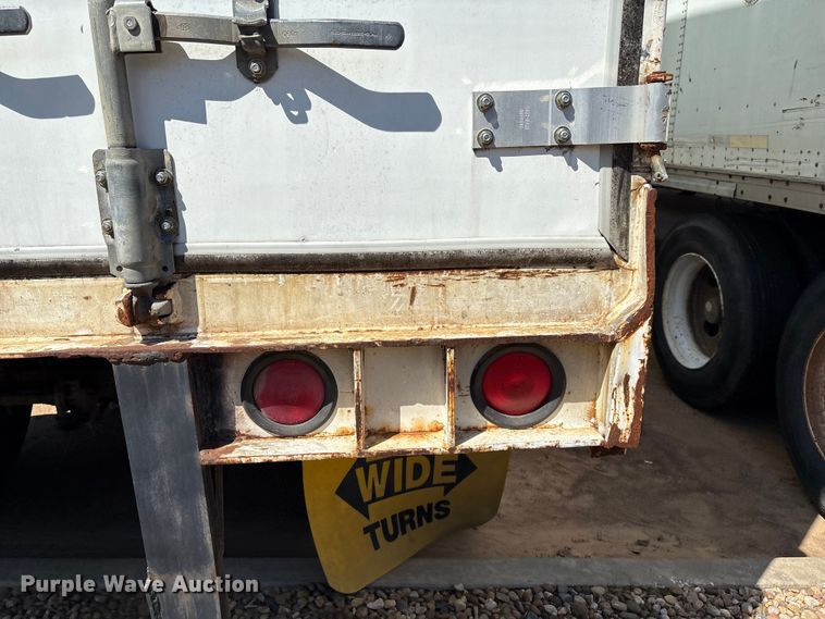 image for item EM0608 1999 Wabash dry van trailer