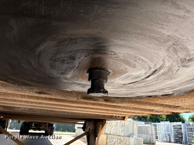 image for item EM0608 1999 Wabash dry van trailer