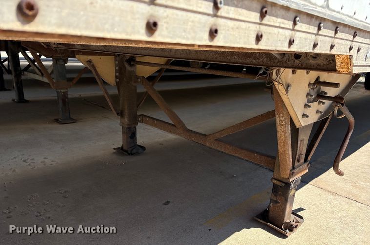 image for item EM0608 1999 Wabash dry van trailer