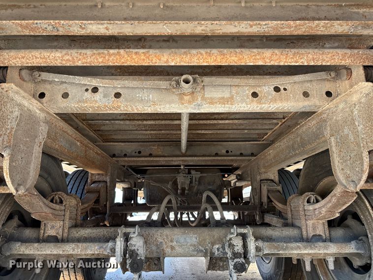 image for item EM0608 1999 Wabash dry van trailer