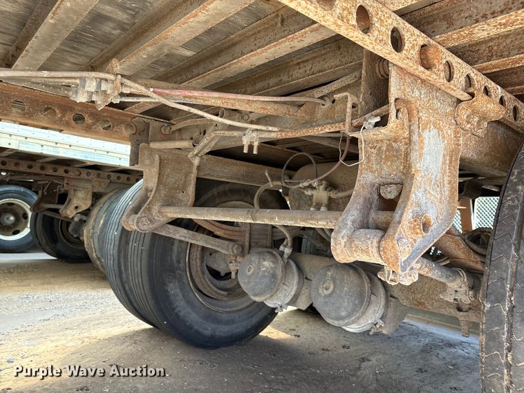 image for item EM0608 1999 Wabash dry van trailer