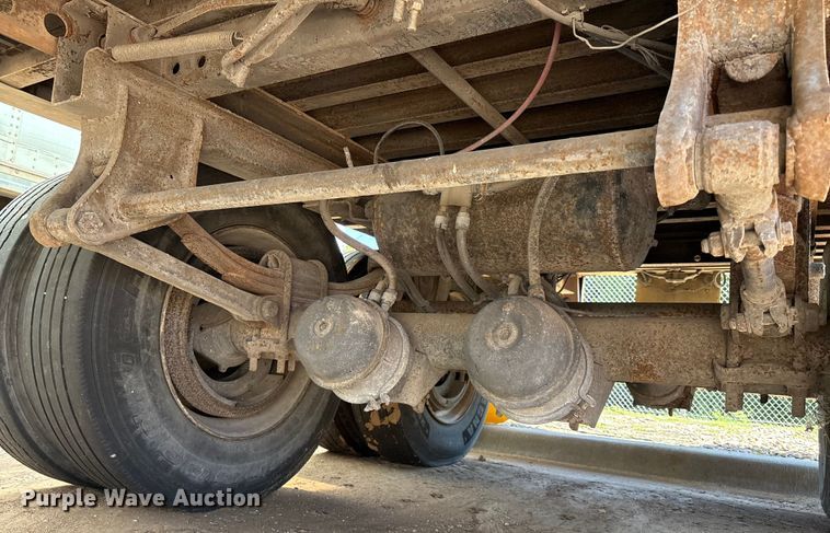 image for item EM0608 1999 Wabash dry van trailer