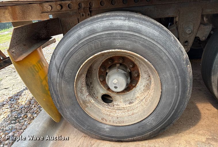 image for item EM0608 1999 Wabash dry van trailer