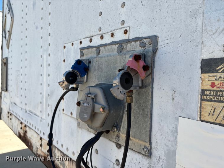 image for item EM0614 1999 Wabash dry van trailer