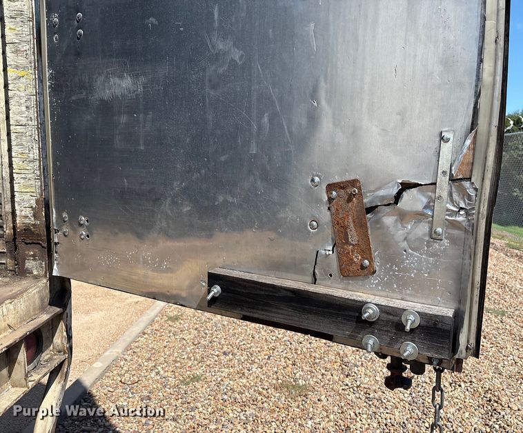 image for item EM0614 1999 Wabash dry van trailer