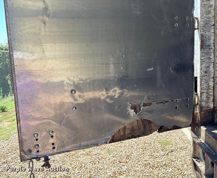 image for item EM0614 1999 Wabash dry van trailer