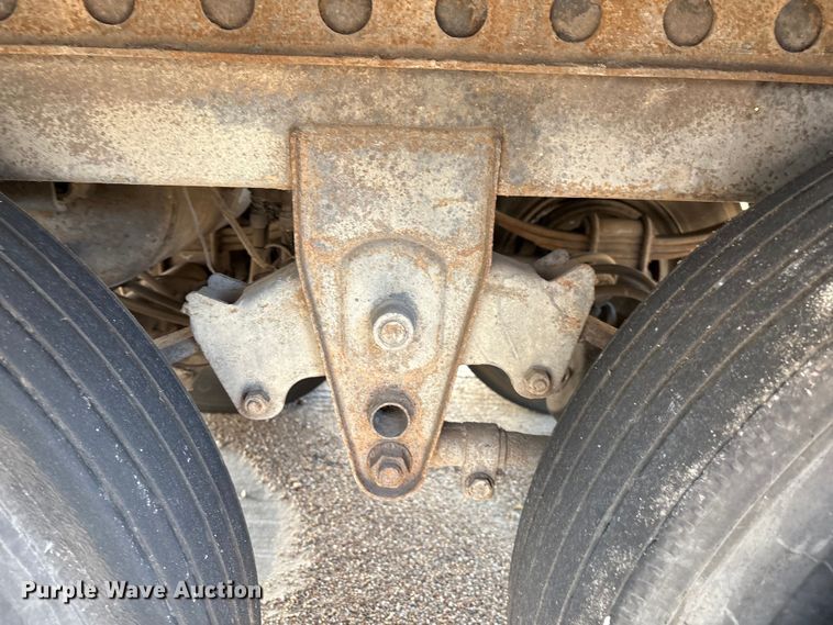 image for item EM0614 1999 Wabash dry van trailer