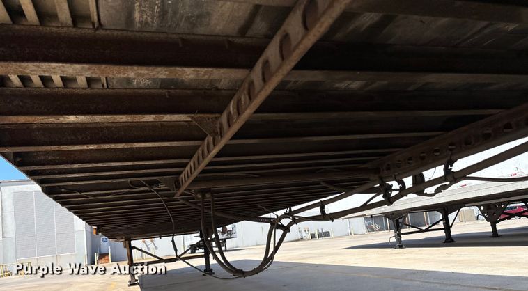 image for item EM0614 1999 Wabash dry van trailer