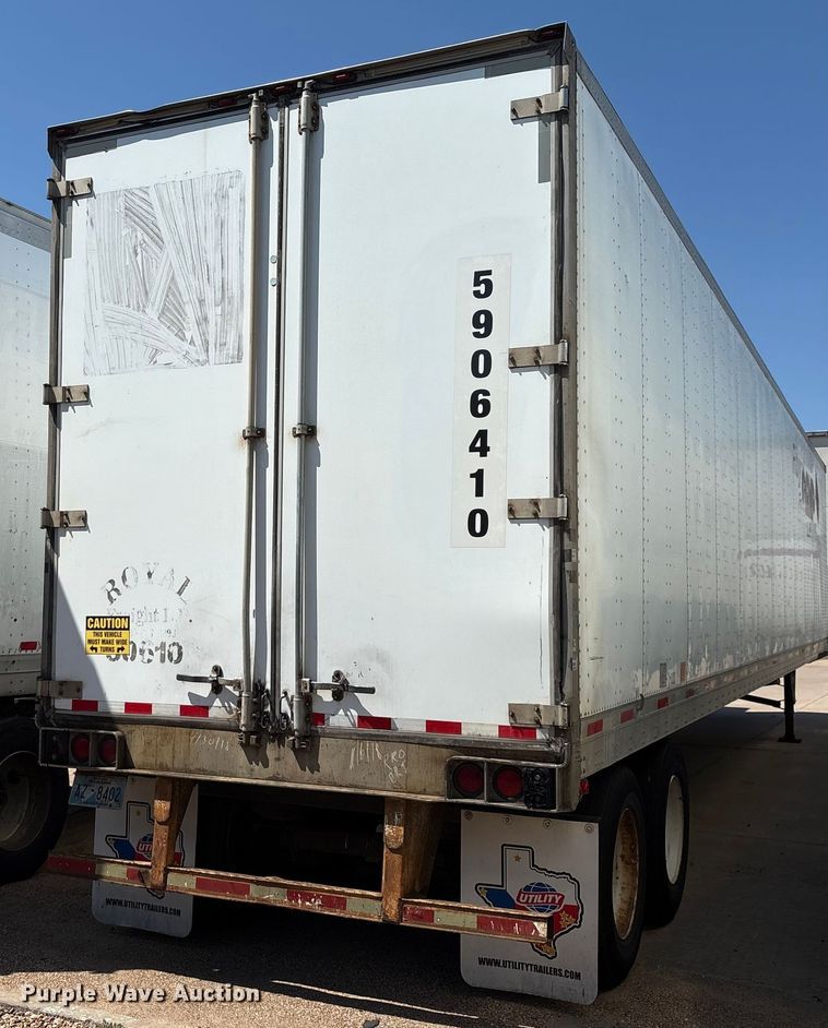 image for item EM0616 2006 Utility VS2DC dry van trailer