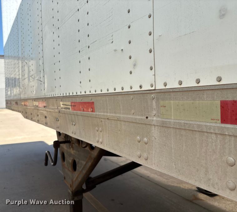 image for item EM0616 2006 Utility VS2DC dry van trailer