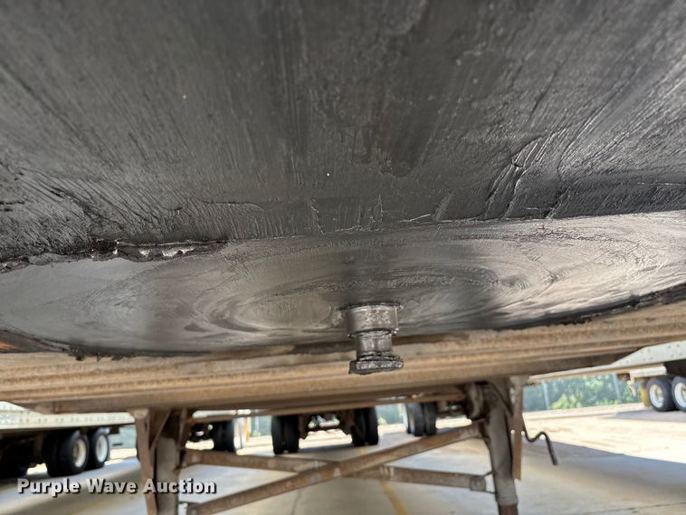 image for item EM0616 2006 Utility VS2DC dry van trailer