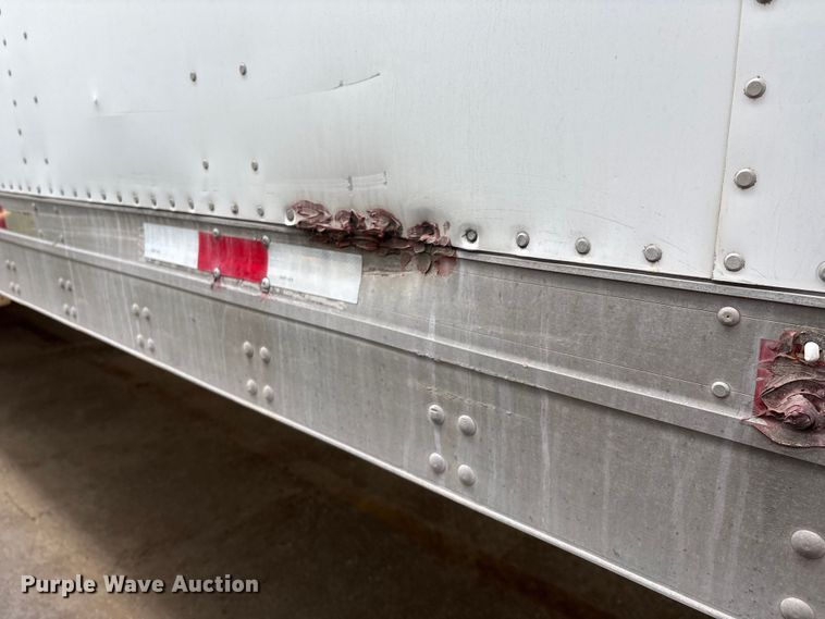 image for item EM0618 2006 Utility VS2DX dry van trailer