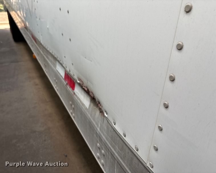 image for item EM0618 2006 Utility VS2DX dry van trailer