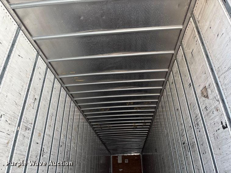 image for item EM0618 2006 Utility VS2DX dry van trailer