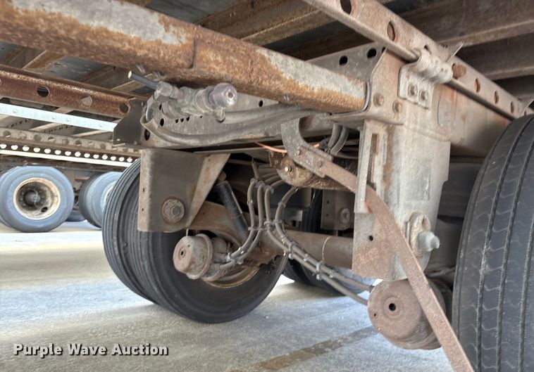 image for item EM0618 2006 Utility VS2DX dry van trailer