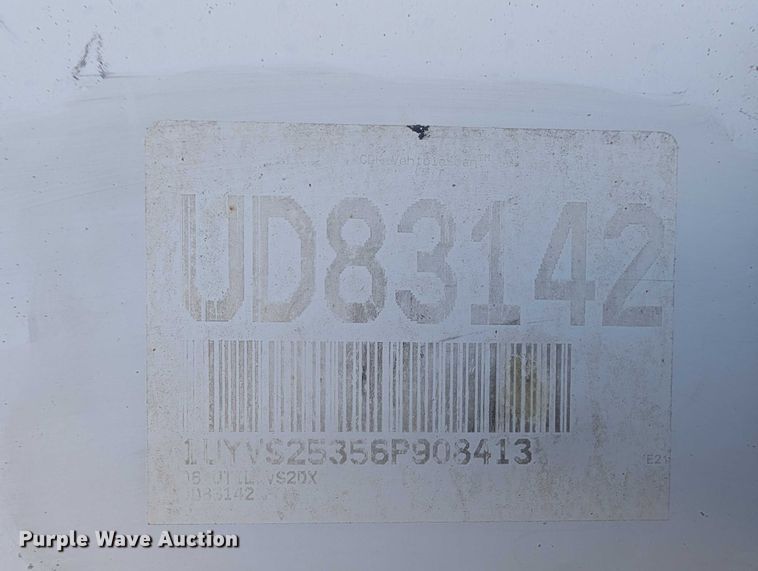 image for item EM0618 2006 Utility VS2DX dry van trailer