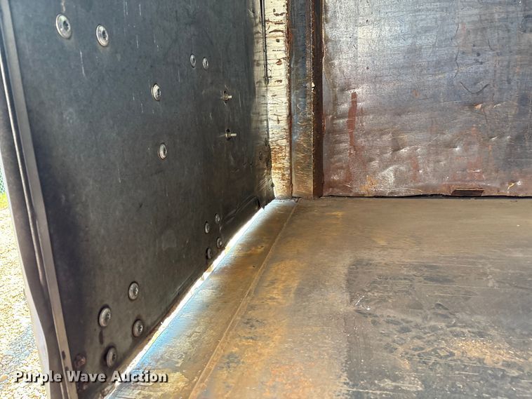 image for item EM0621 2006 Lufkin TFV-CL-110 dry van trailer