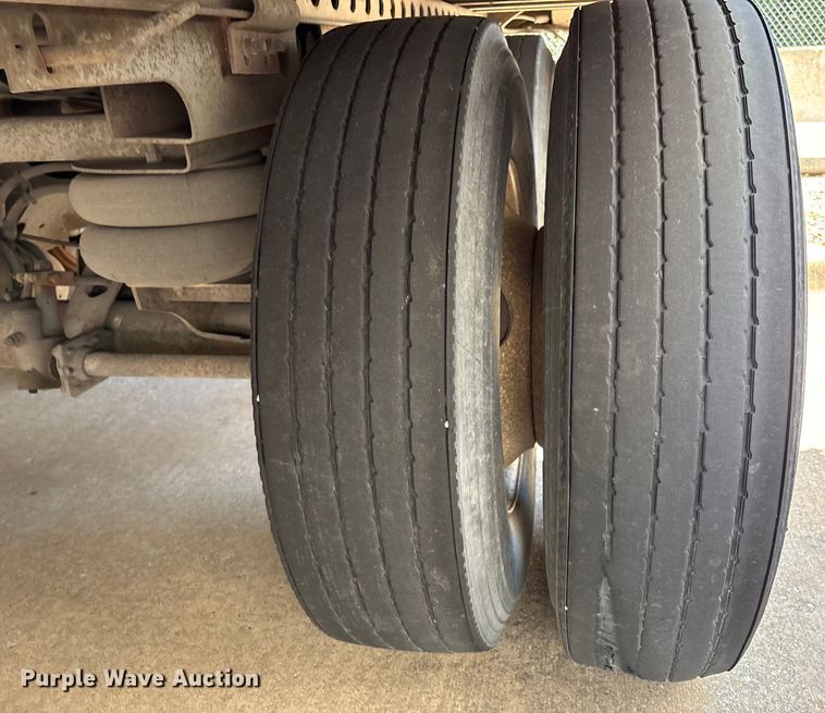 image for item EM0621 2006 Lufkin TFV-CL-110 dry van trailer