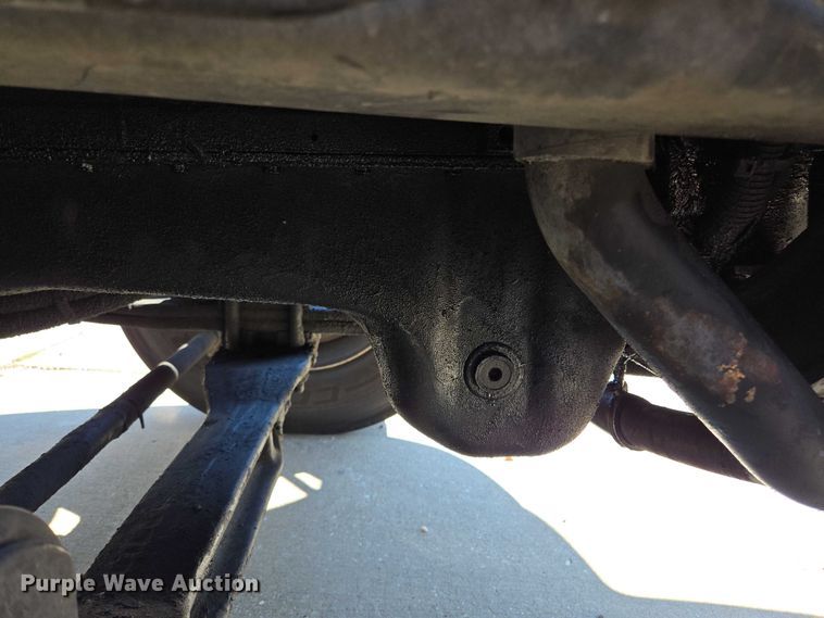 image for item EM0637 2015 Kenworth T370 semi truck