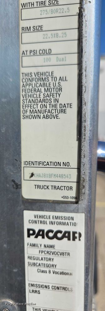 image for item EM0637 2015 Kenworth T370 semi truck