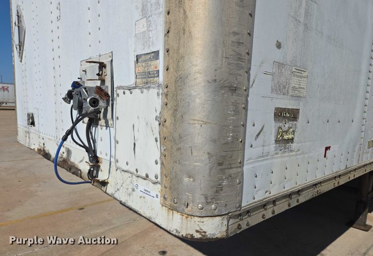 image for item EM0643 1999 Wabash dry van trailer