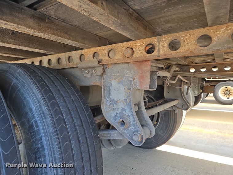 image for item EM0643 1999 Wabash dry van trailer