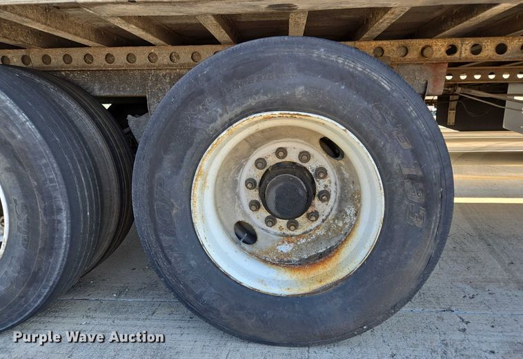 image for item EM0643 1999 Wabash dry van trailer