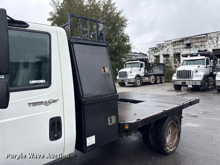 image for item EM6105 2012 International Terrastar flatbed truck