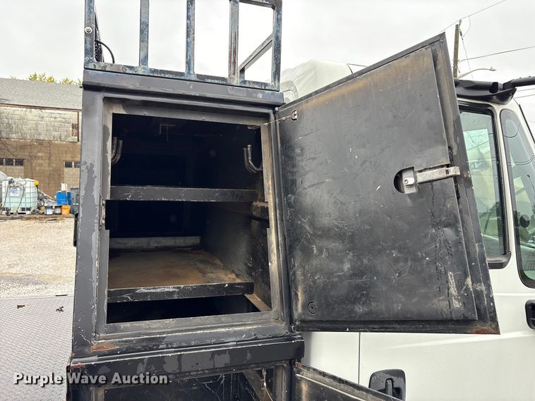 image for item EM6105 2012 International Terrastar flatbed truck