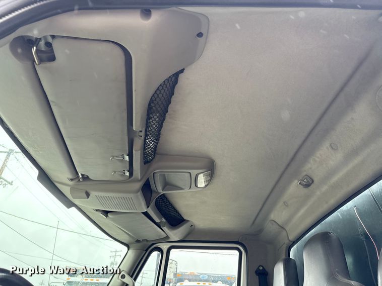 image for item EM6105 2012 International Terrastar flatbed truck