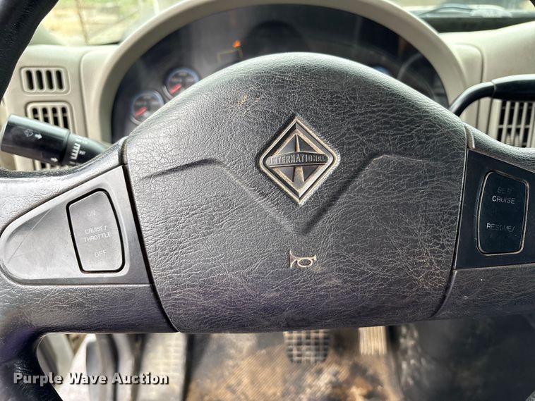 image for item EM6105 2012 International Terrastar flatbed truck