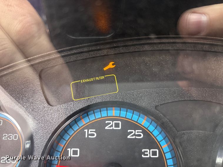 image for item EM6105 2012 International Terrastar flatbed truck