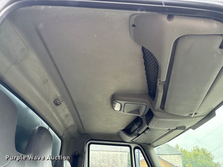 image for item EM6105 2012 International Terrastar flatbed truck