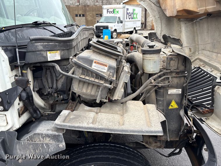 image for item EM6105 2012 International Terrastar flatbed truck