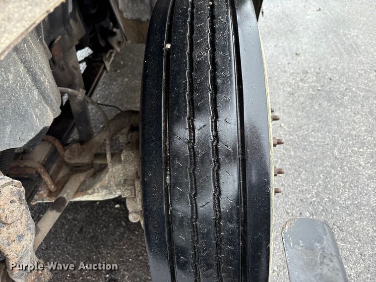 image for item EM6105 2012 International Terrastar flatbed truck