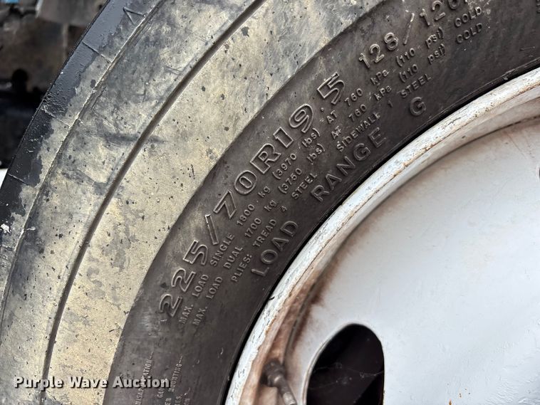 image for item EM6105 2012 International Terrastar flatbed truck