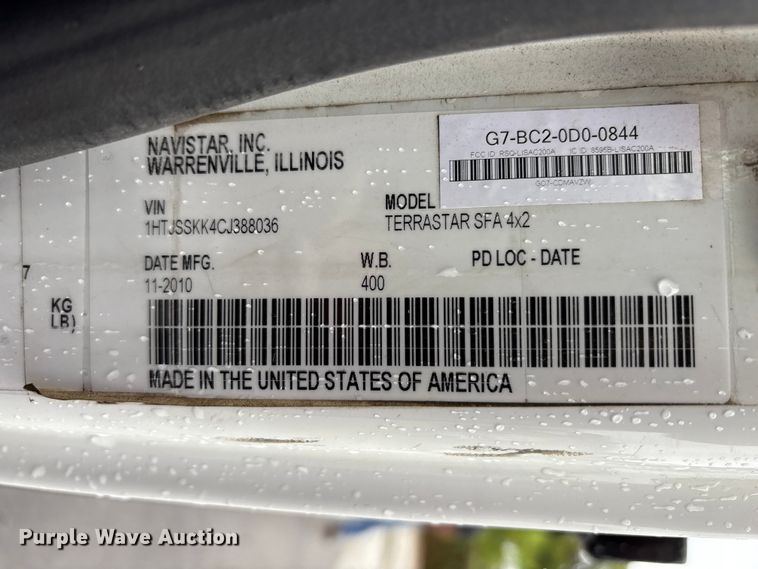 image for item EM6105 2012 International Terrastar flatbed truck