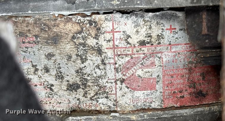 image for item EM8197 2003 Kenworth T600 semi truck