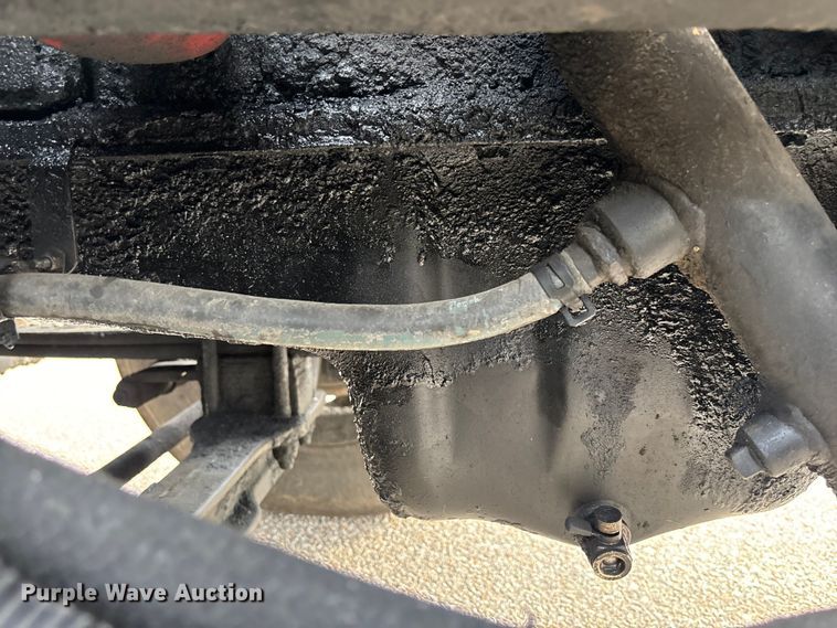 image for item EM8197 2003 Kenworth T600 semi truck