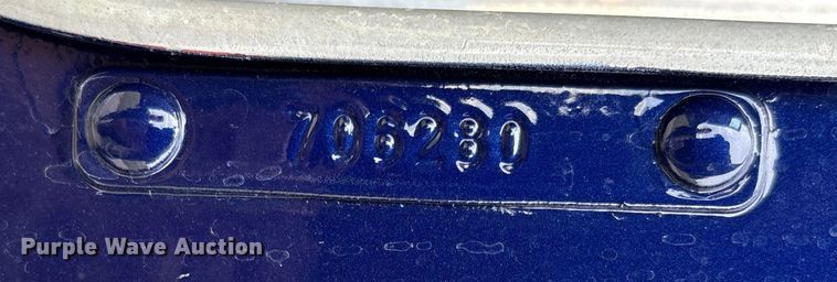 image for item EM8197 2003 Kenworth T600 semi truck