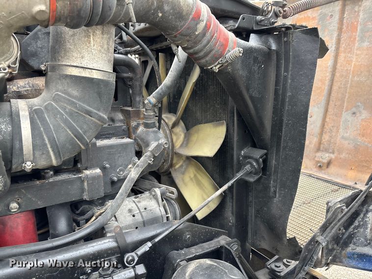 image for item EM8198 1999 Kenworth T800 semi truck