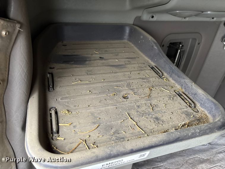 image for item EM8200 Unibilt Ultracab sleeper cab