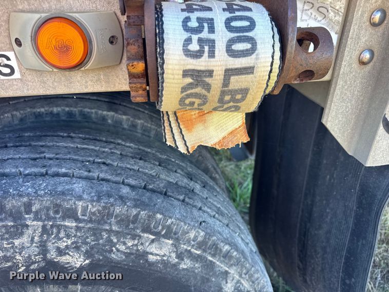 image for item EN0515 2002 Wilson CF-900 flatbed trailer