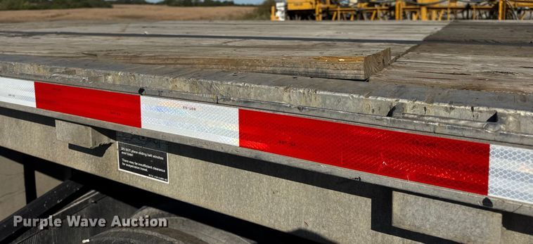 image for item EN0515 2002 Wilson CF-900 flatbed trailer