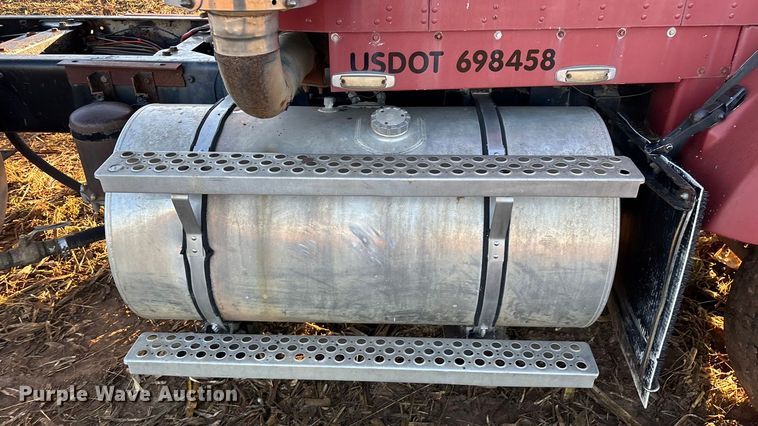 image for item EN5657 1993 Kenworth semi truck