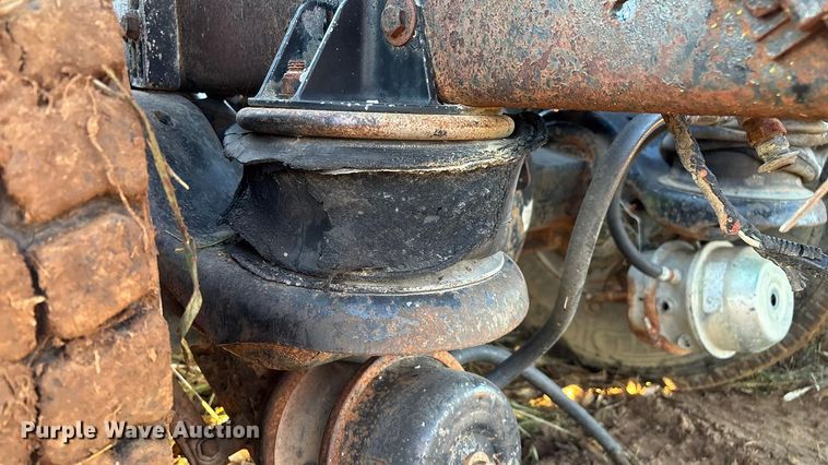 image for item EN5657 1993 Kenworth semi truck