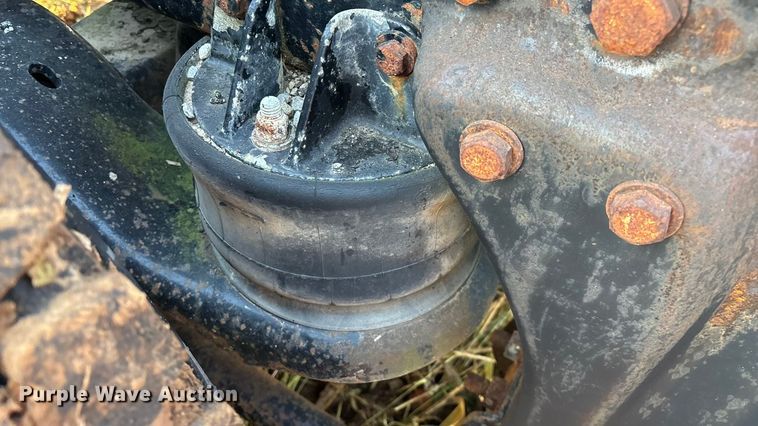 image for item EN5657 1993 Kenworth semi truck