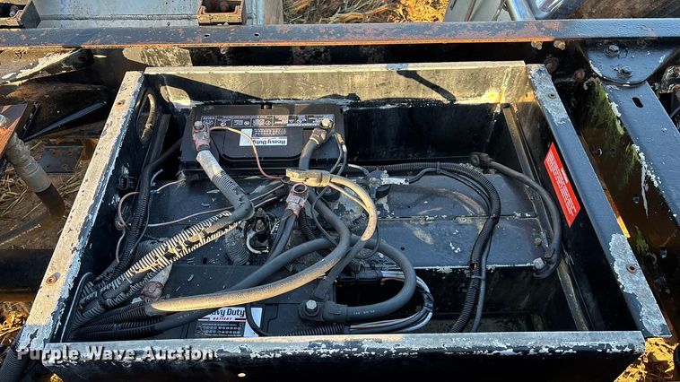 image for item EN5657 1993 Kenworth semi truck