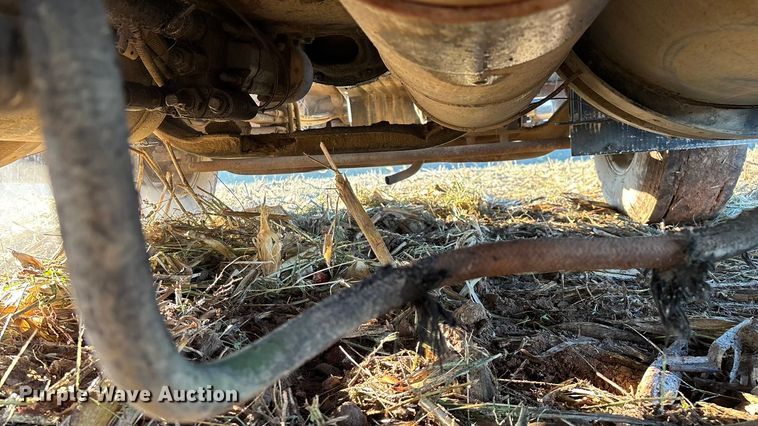 image for item EN5657 1993 Kenworth semi truck