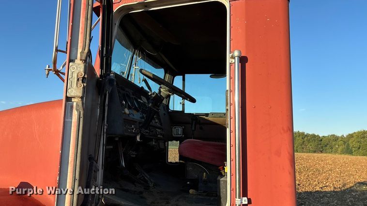 image for item EN5657 1993 Kenworth semi truck